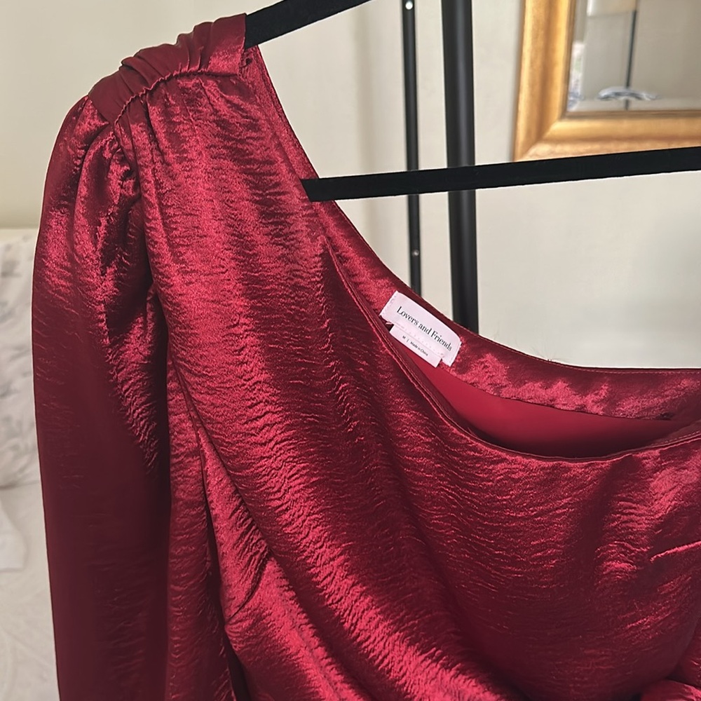 Lovers and Friends One Shoulder Blouse - Picture 2 of 3